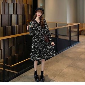 Floral Fall Dress in M
